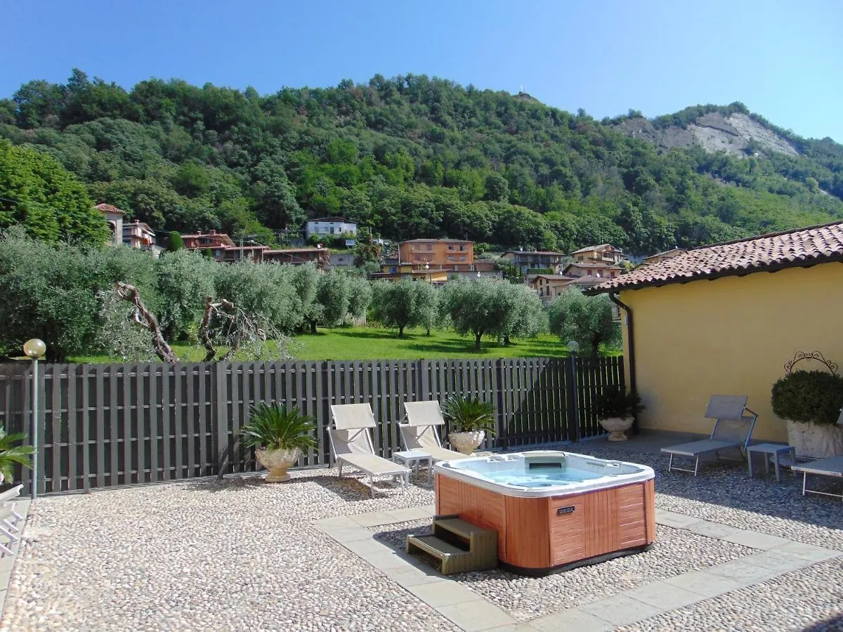 Guest house Galleria Imperiale Relais De Charme Sarnico