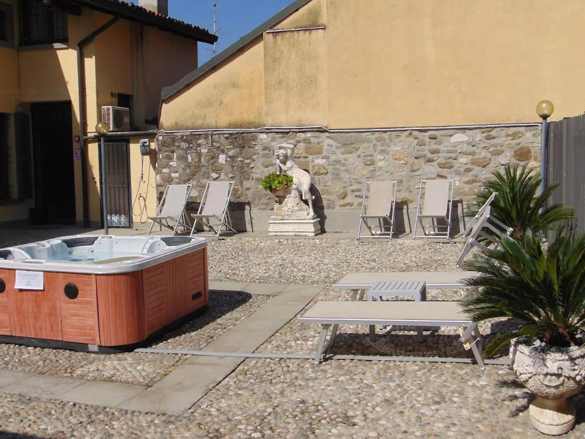 Galleria Imperiale Relais De Charme Sarnico Guest house