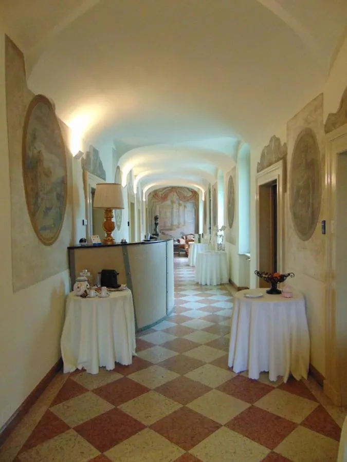 Galleria Imperiale Relais De Charme Hotel Sarnico Guest house